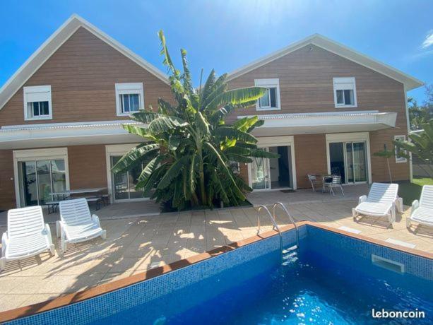 Villa Soleil L'Etang-Sale Exterior foto